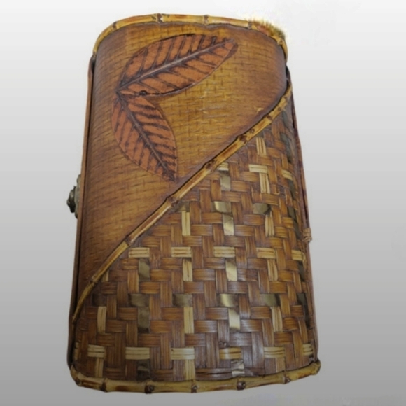 Vintage Woven Wood Copper Bamboo Handmade Basket Box Chest With Brass Latch - Picture 5 of 12